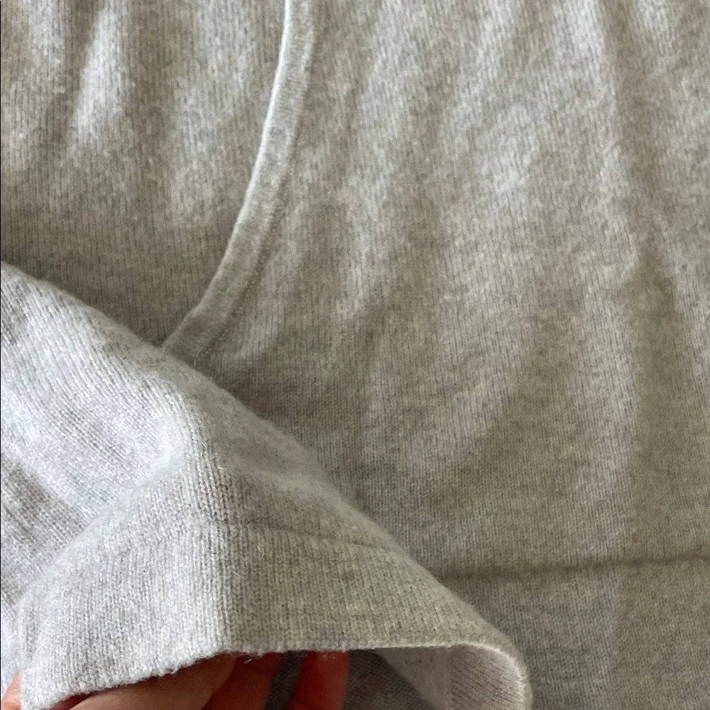 Eddie Bauer 100% cashmere Cozy Gray Hoodie and Jogger Set - Picture 6 of 16